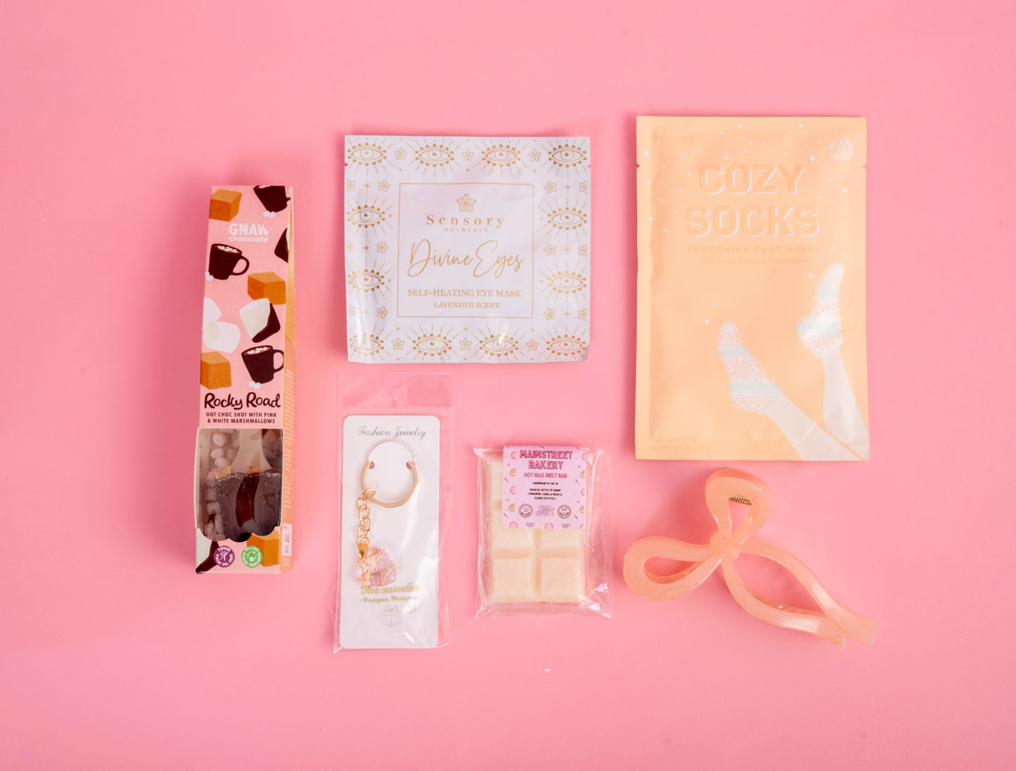 Luxury peach colored hamper